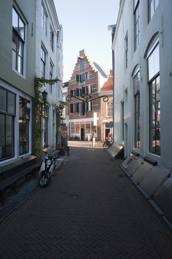 Bed & Breakfast Adrichem En Scherpenseel Middelbourg Extérieur photo