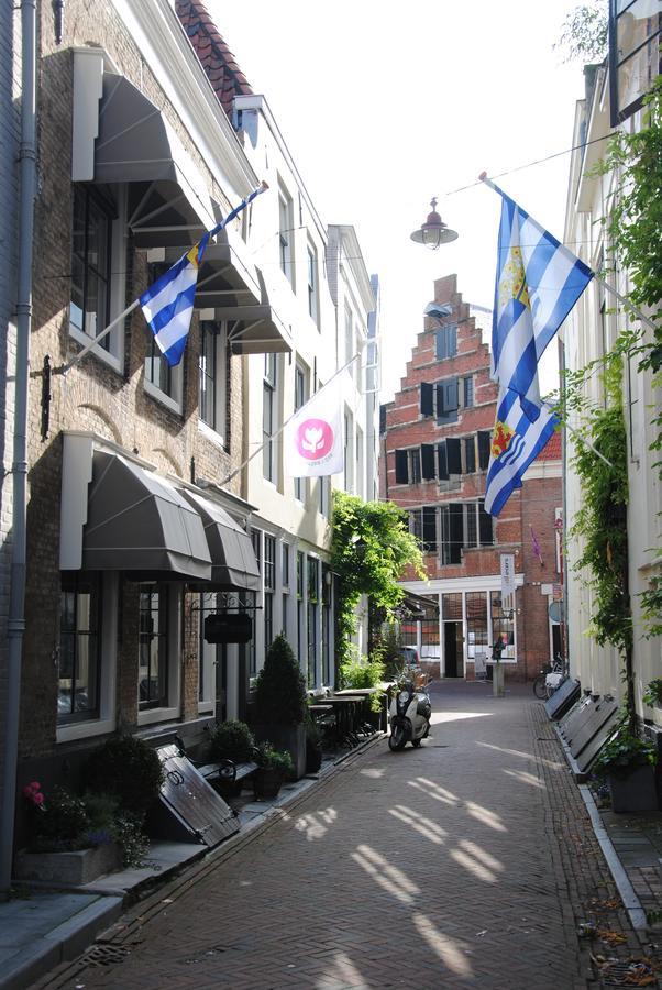 Bed & Breakfast Adrichem En Scherpenseel Middelbourg Extérieur photo