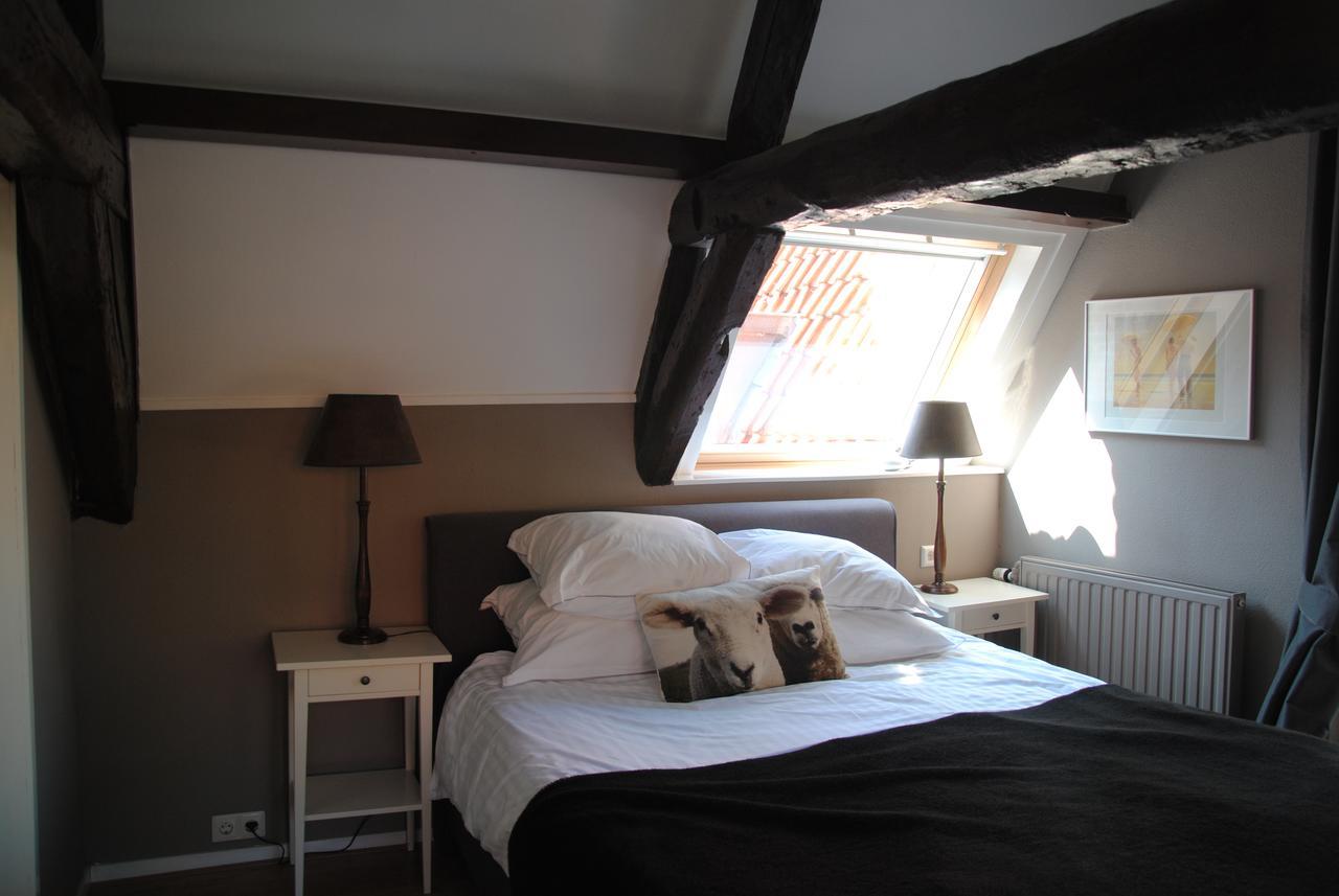 Bed & Breakfast Adrichem En Scherpenseel Middelbourg Extérieur photo